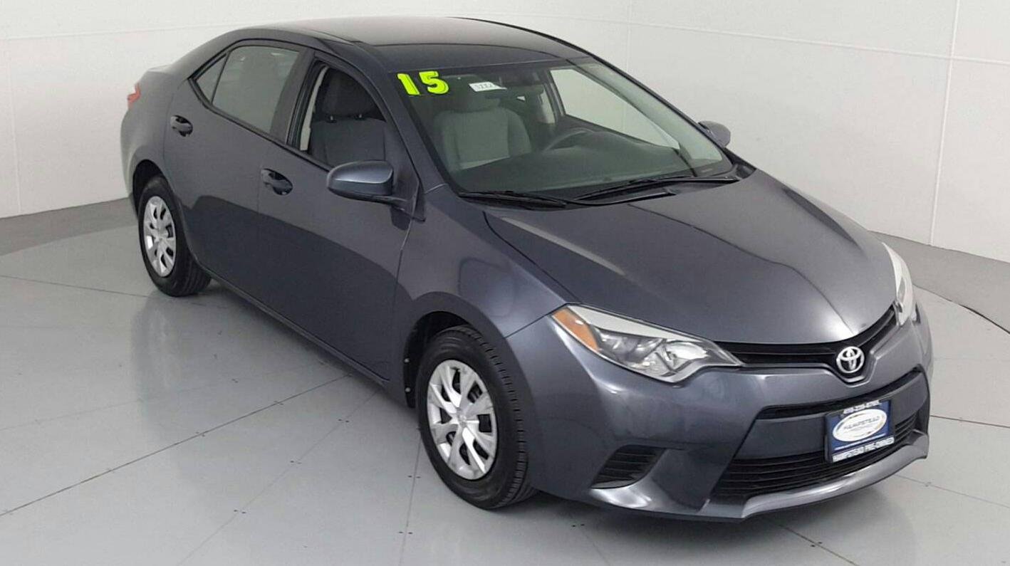 Pre-Owned 2015 TOYOTA COROLLA LE 4-door Compact Passenger Car in ...