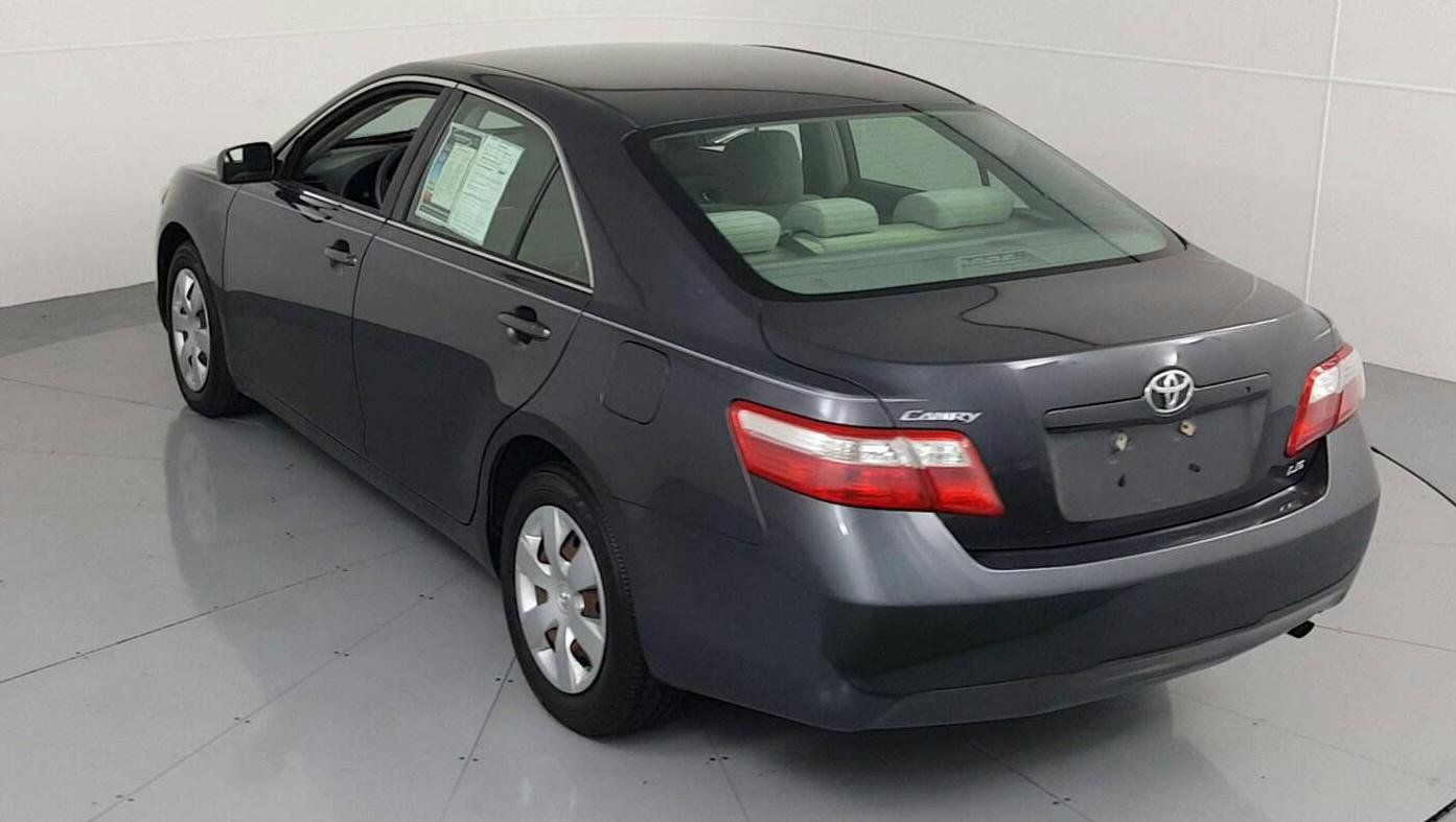 Pre-Owned 2009 TOYOTA Camry LE 4-door Mid-Size Passenger Car in ...