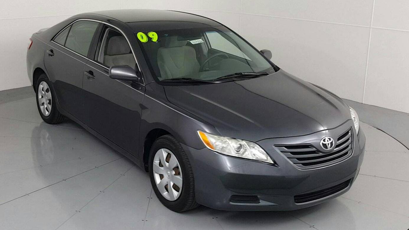 Pre-Owned 2009 TOYOTA Camry LE 4-door Mid-Size Passenger Car in ...