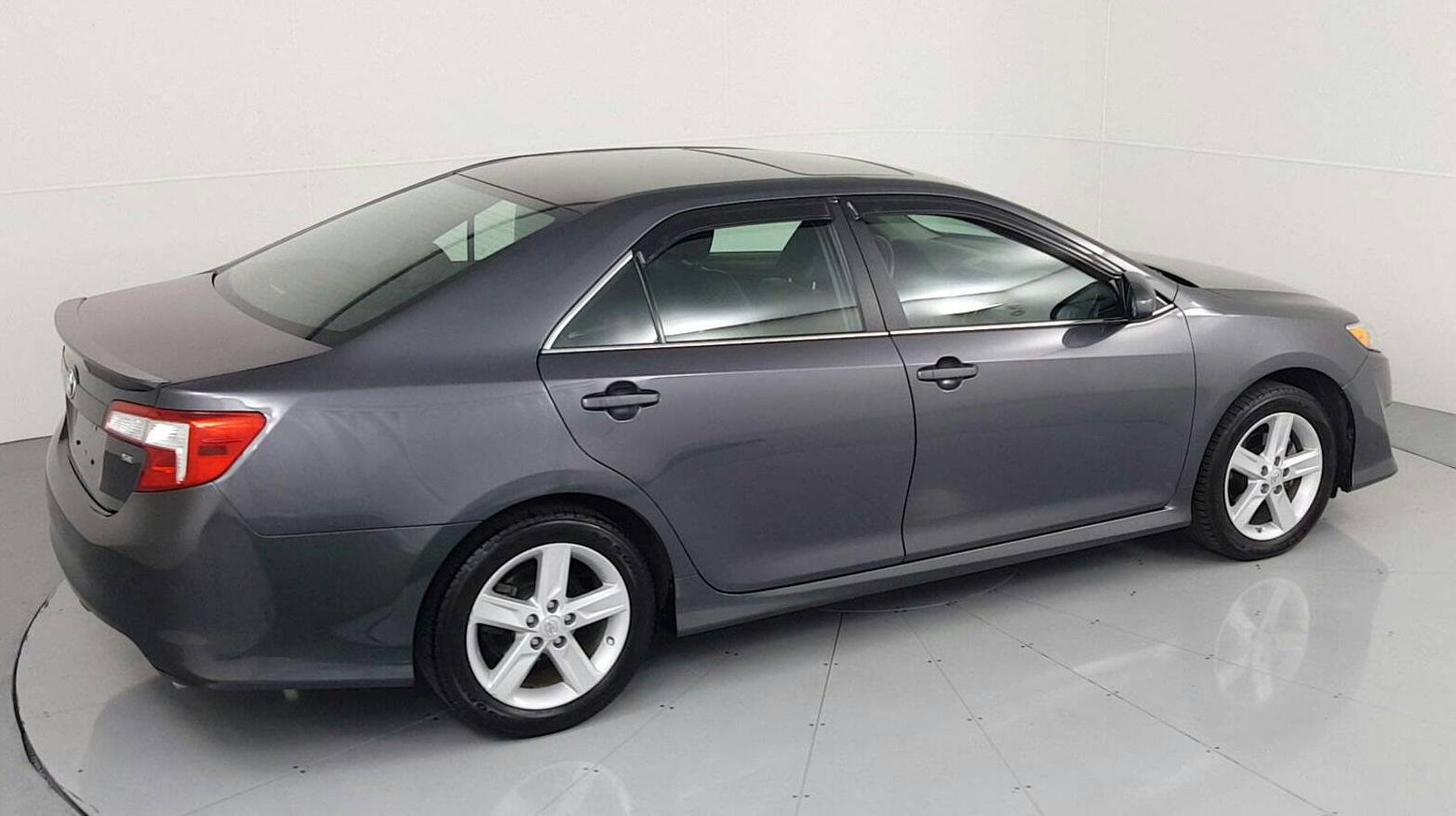 Pre-Owned 2012 TOYOTA Camry SE 4-door Mid-Size Passenger Car in ...