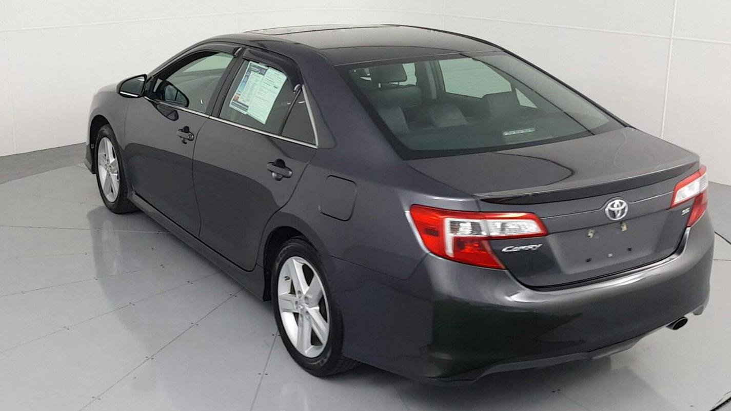 Pre-Owned 2012 TOYOTA Camry SE 4-door Mid-Size Passenger Car in ...