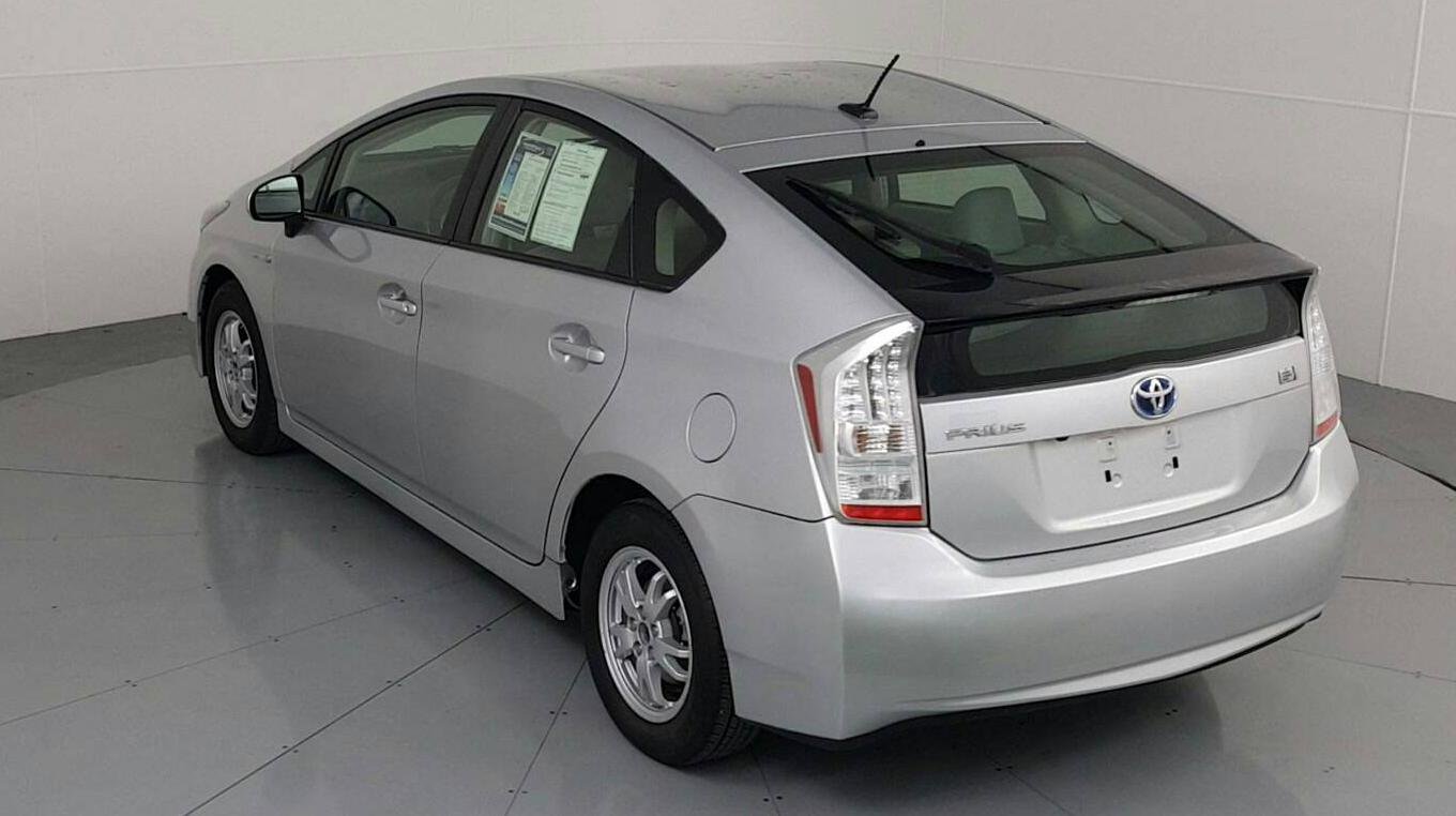 Toyota prius iv